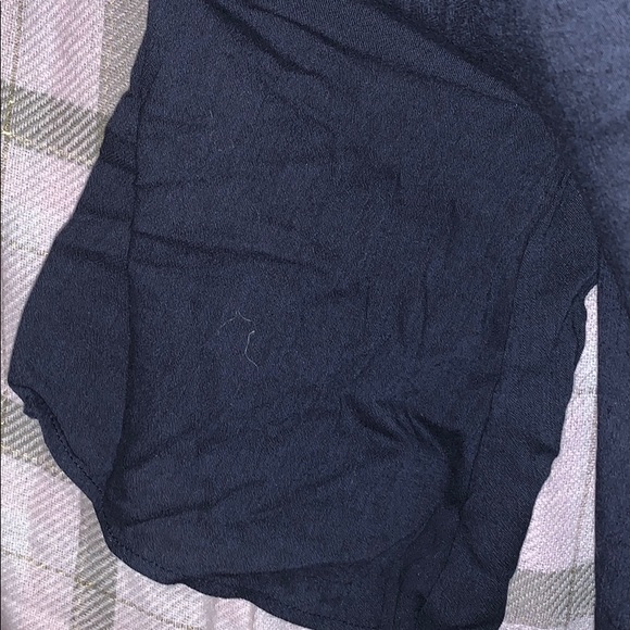 A&F Navy Blue top - Picture 7 of 7